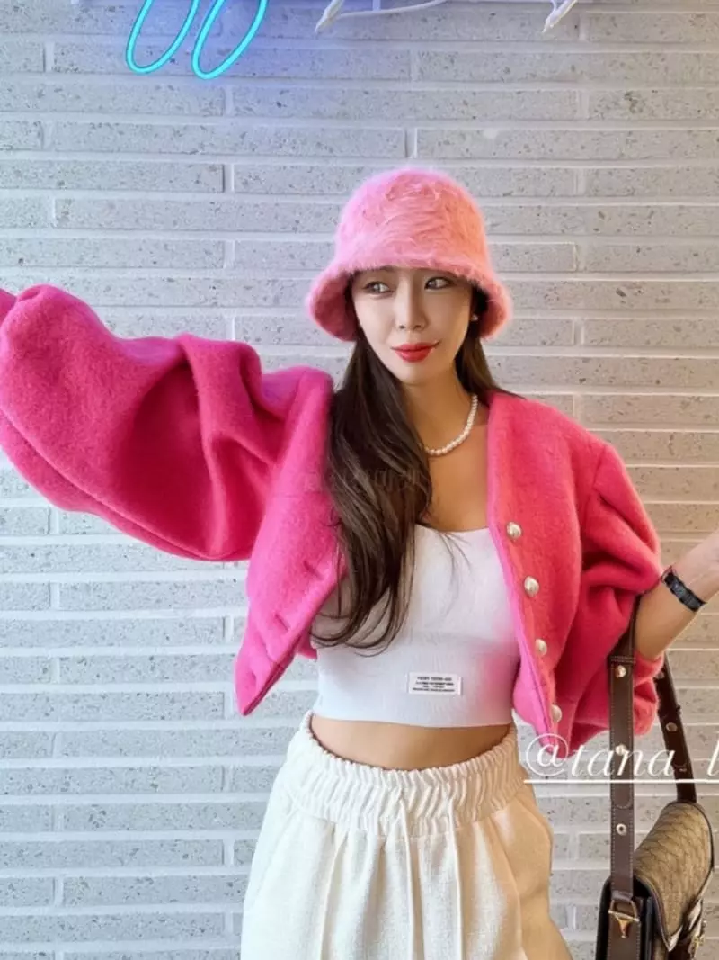 Ginger - Korean Women Fashion - #thatsdarling - Vivid Crop Jacket
