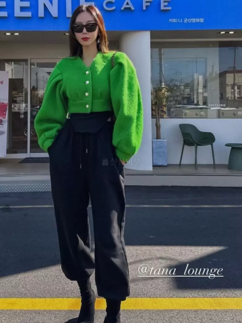 Ginger - Korean Women Fashion - #womensfashion - Vivid Crop Jacket - 10