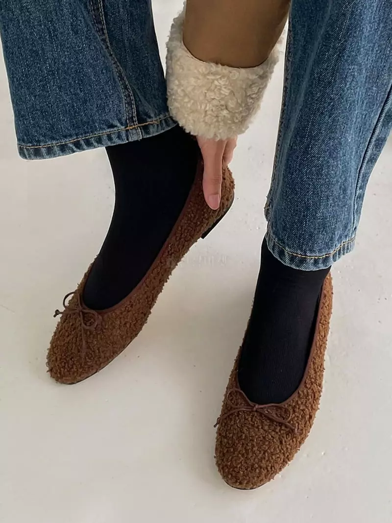 Golden Shoe - Korean Women Fashion - #womensfashion - st2138 Flats - 2