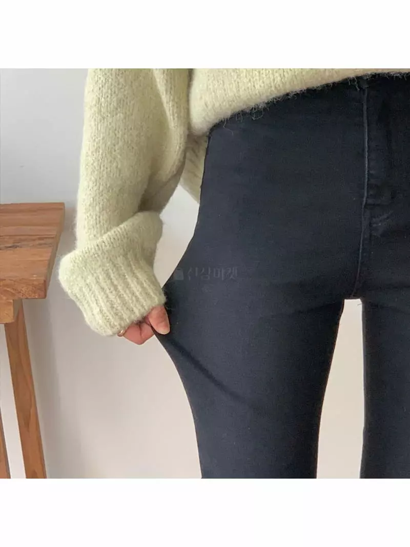 Gracia - Korean Women Fashion - #momslook - Banding Jeans - 5