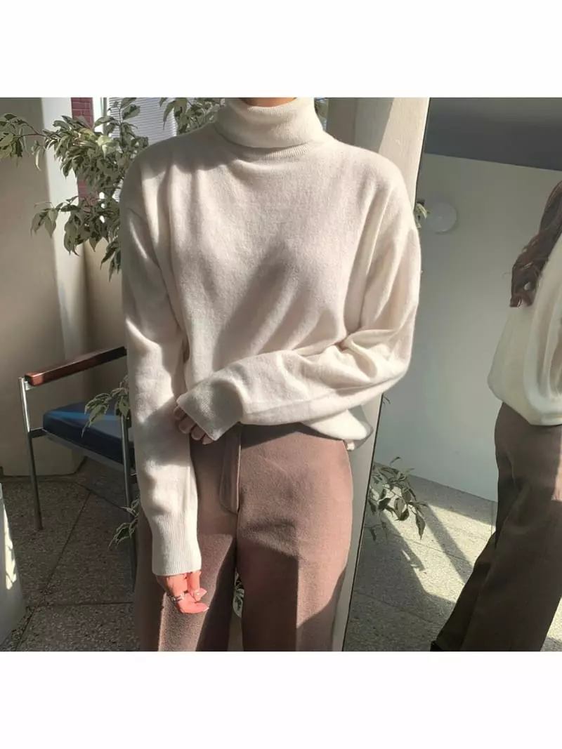 Gracia - Korean Women Fashion - #pursuepretty - Nine Turtleneck Tee - 6
