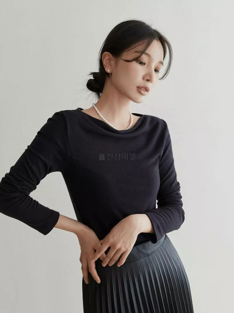Gracia - Korean Women Fashion - #restrostyle - Ponny Tee - 9