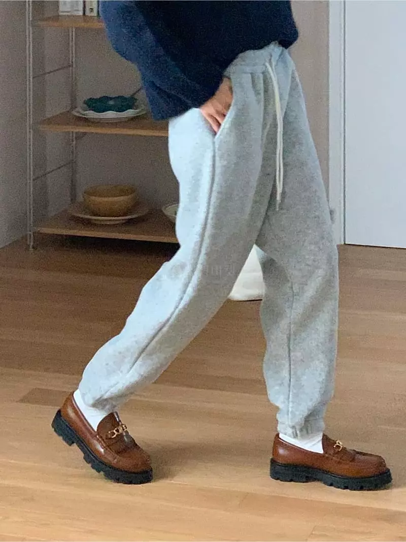 Gracia - Korean Women Fashion - #romanticstyle - Jogger Pants - 11