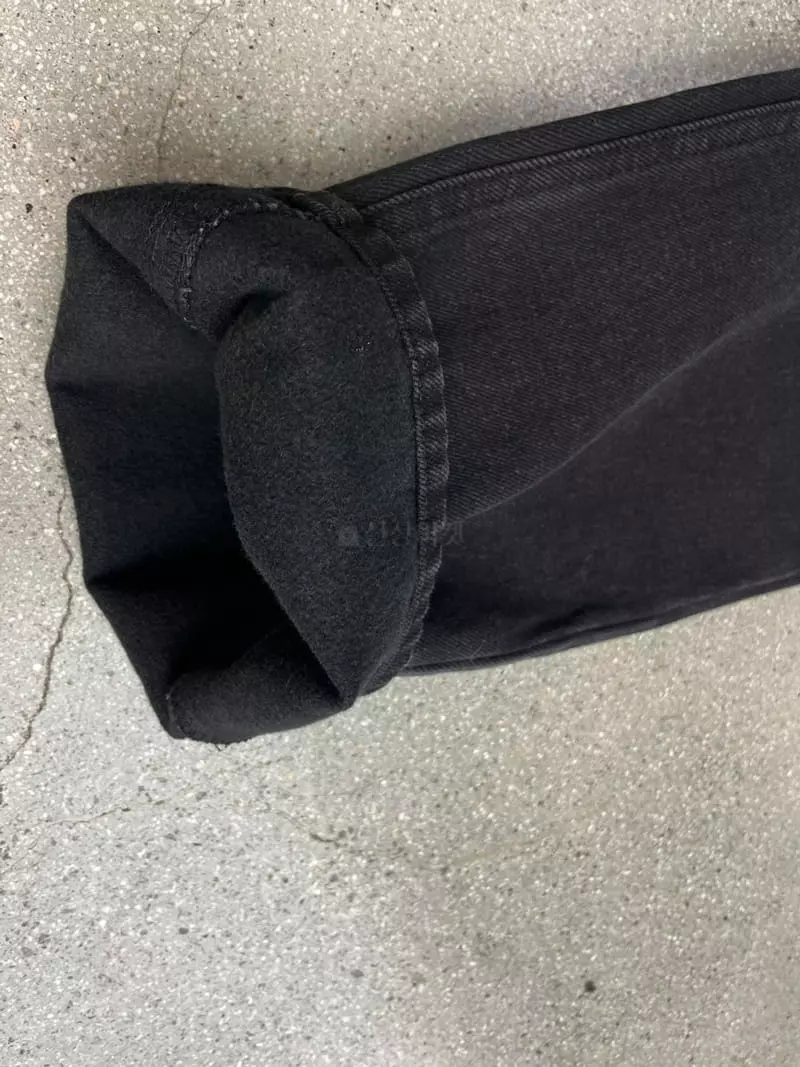 Gracia - Korean Women Fashion - #thelittlethings - Basic Fleece Jeans - 11