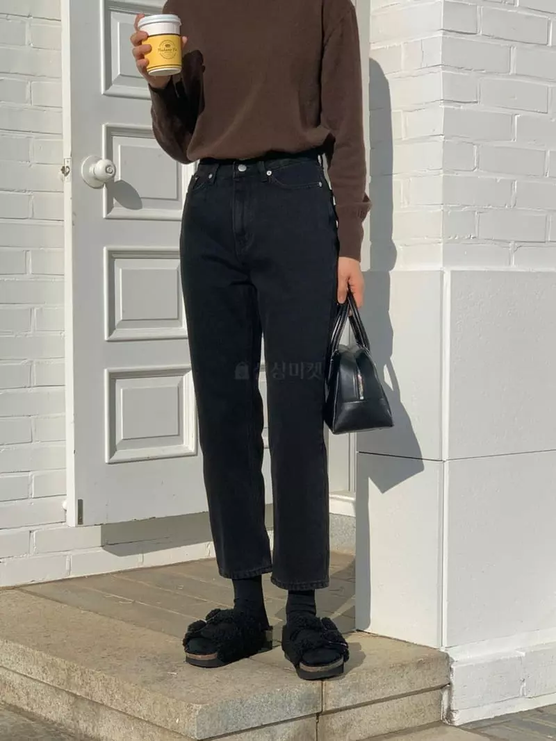 Gracia - Korean Women Fashion - #womensfashion - Basic Fleece Jeans - 4