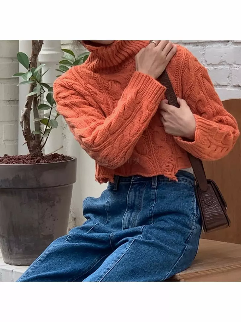 Gracia - Korean Women Fashion - #vintageinspired - Vintage Crop Knit Tee - 5