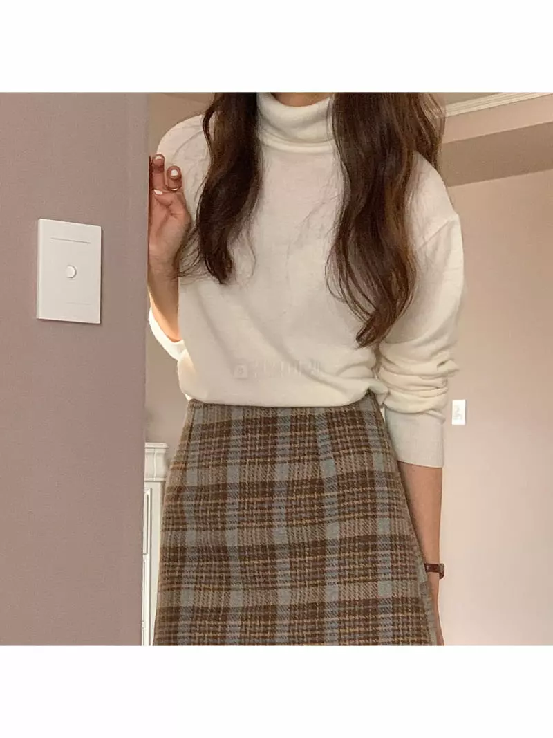Gracia - Korean Women Fashion - #vintagekidsstyle - Nine Turtleneck Tee - 5