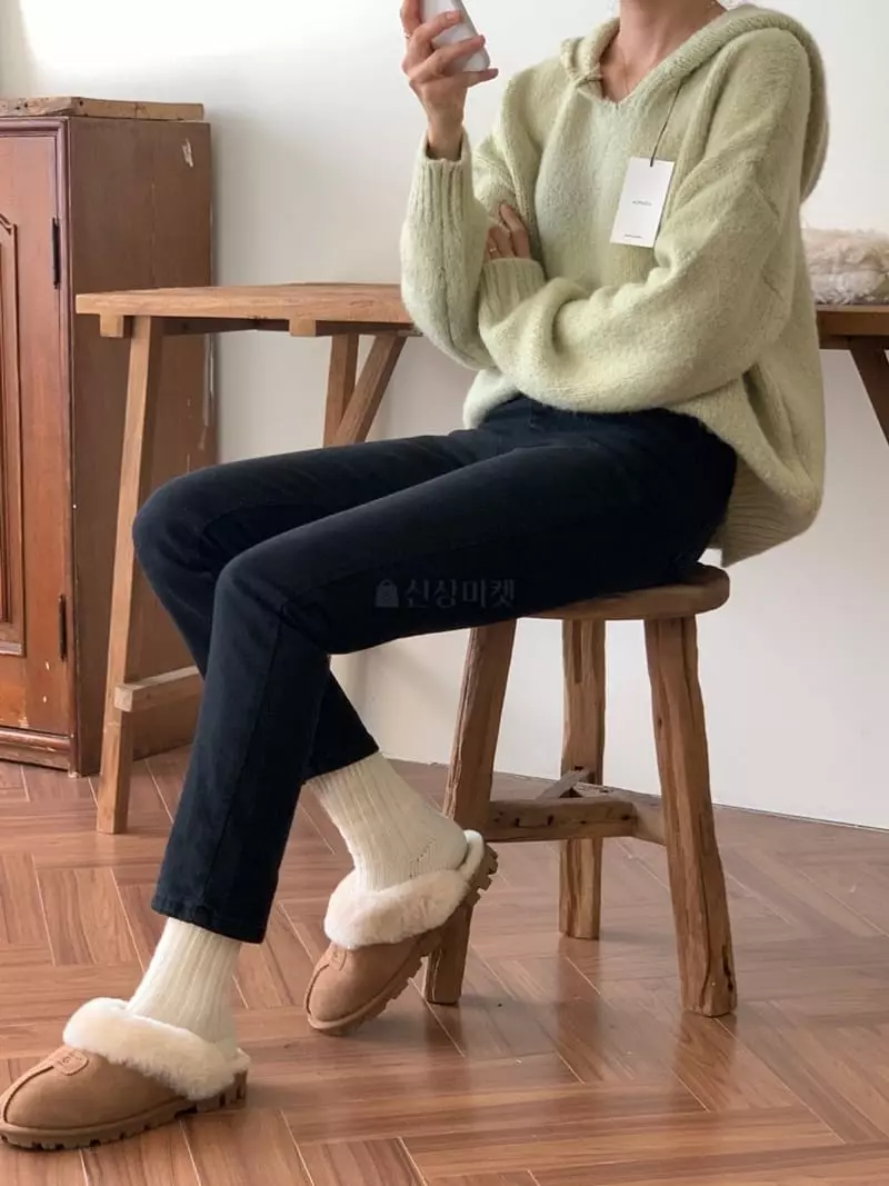 Gracia - Korean Women Fashion - #womensfashion - Banding Jeans - 2