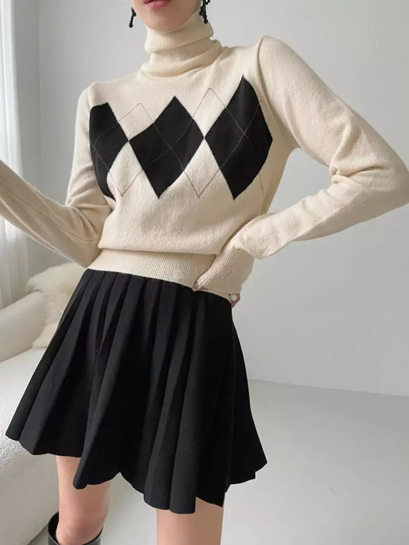 Highcolor - Korean Women Fashion - #momslook - Dia Turtleneck Knit Tee - 3