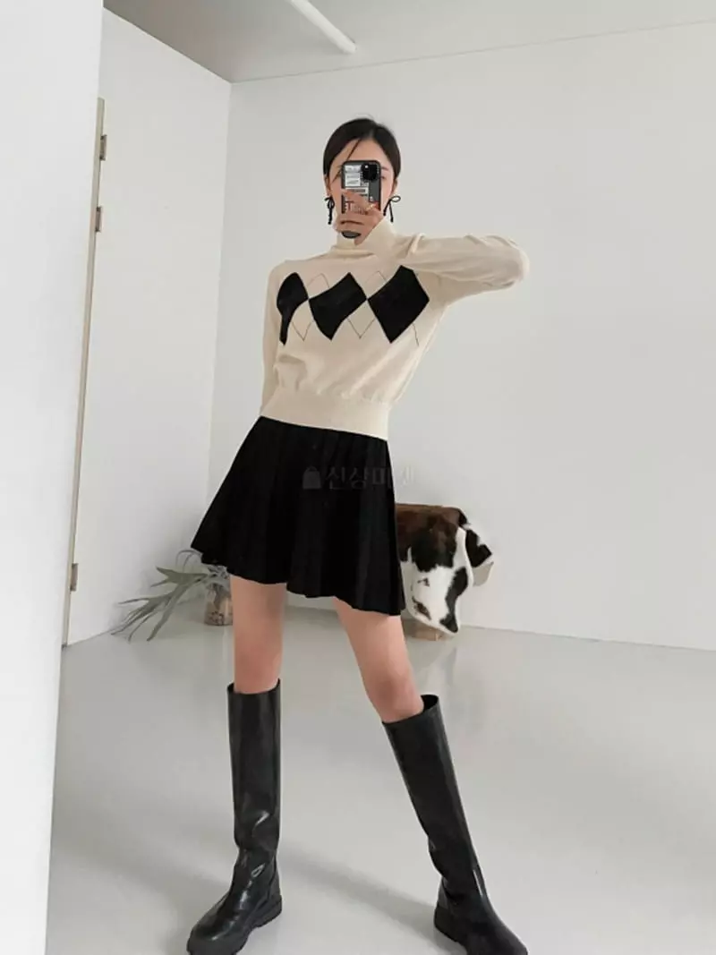 Highcolor - Korean Women Fashion - #momslook - Dia Turtleneck Knit Tee - 5