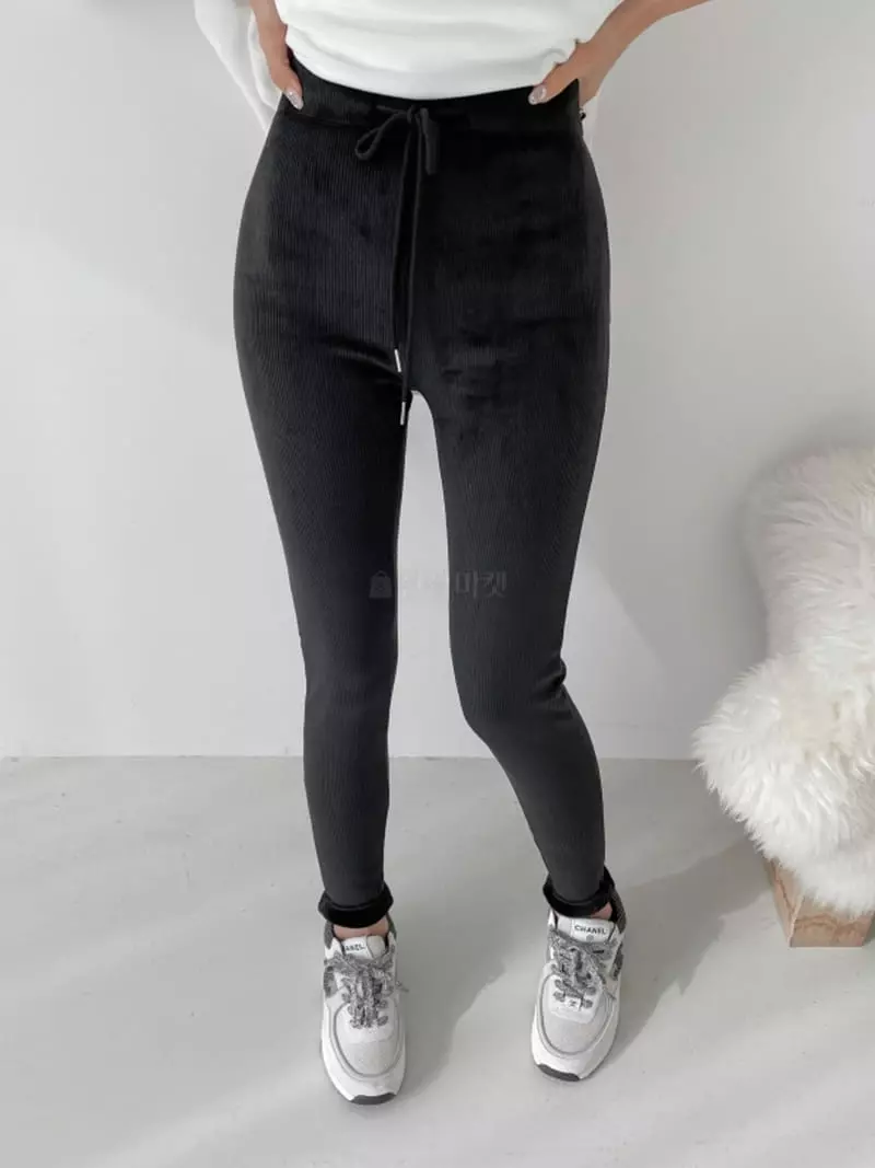 Highcolor - Korean Women Fashion - #restrostyle - Fleece Leggings - 10