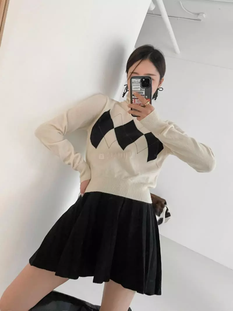 Highcolor - Korean Women Fashion - #vintageinspired - Dia Turtleneck Knit Tee - 9