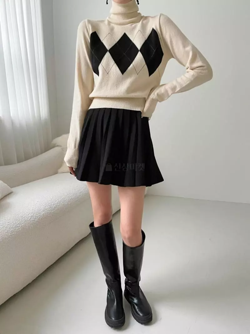 Highcolor - Korean Women Fashion - #momslook - Dia Turtleneck Knit Tee - 4