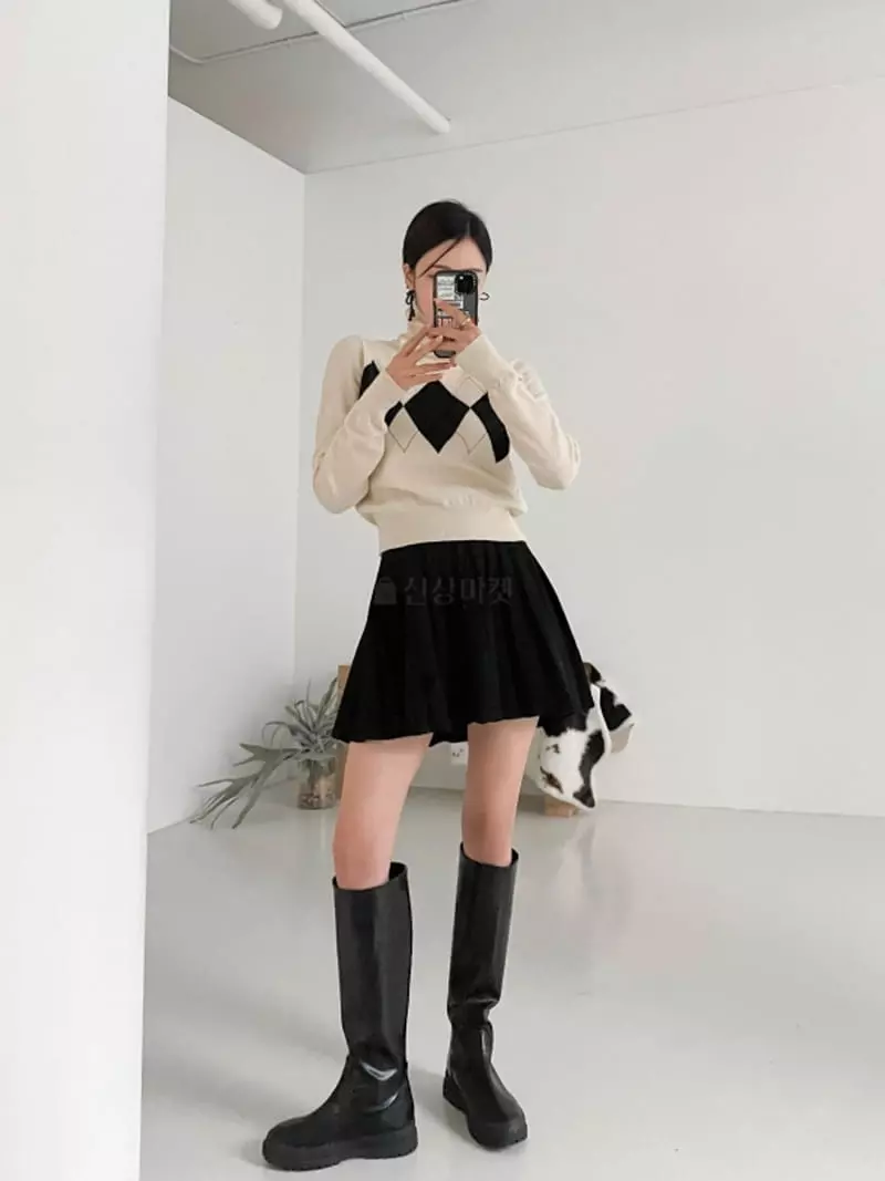 Highcolor - Korean Women Fashion - #womensfashion - Dia Turtleneck Knit Tee - 8