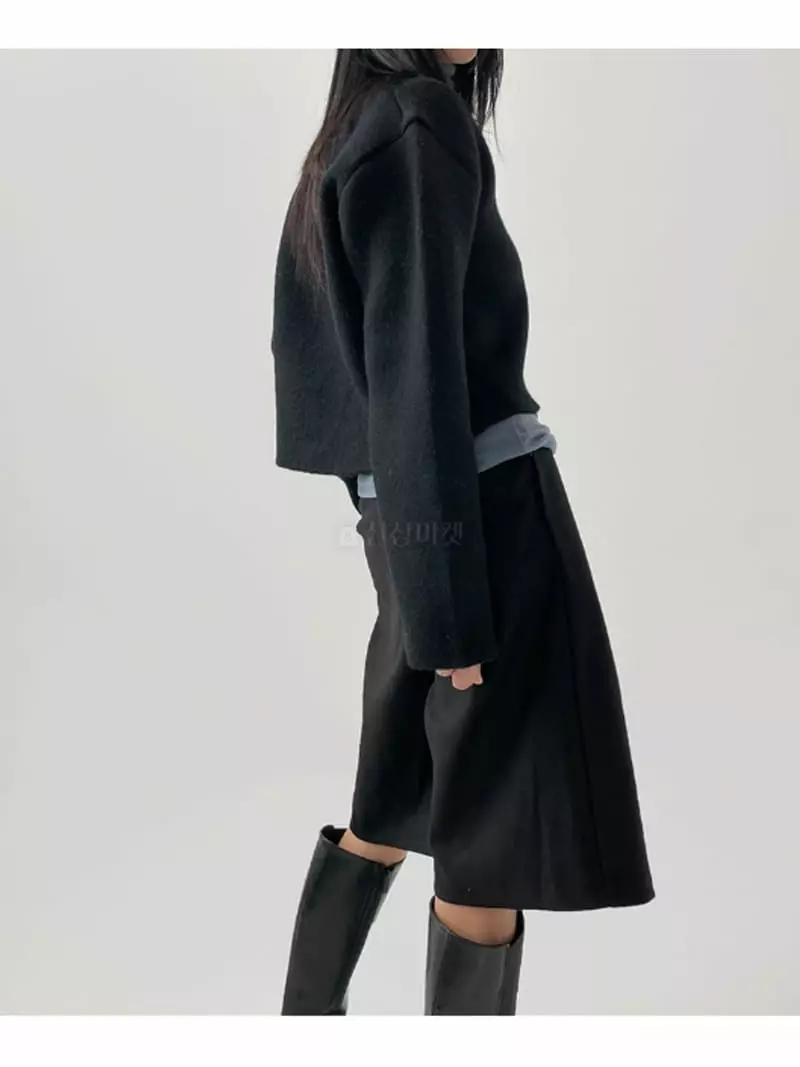 Howl - Korean Women Fashion - #momslook - Wool Half Pants - 2