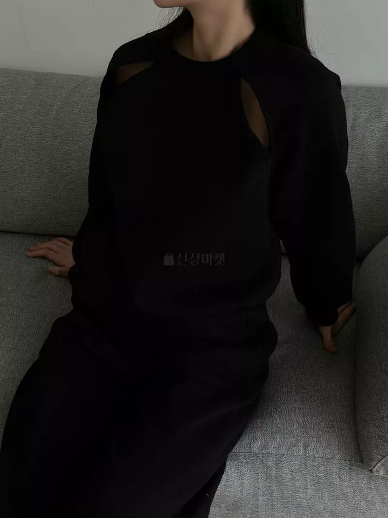 Howl - Korean Women Fashion - #womensfashion - Napping Slit Sweatshirt - 4