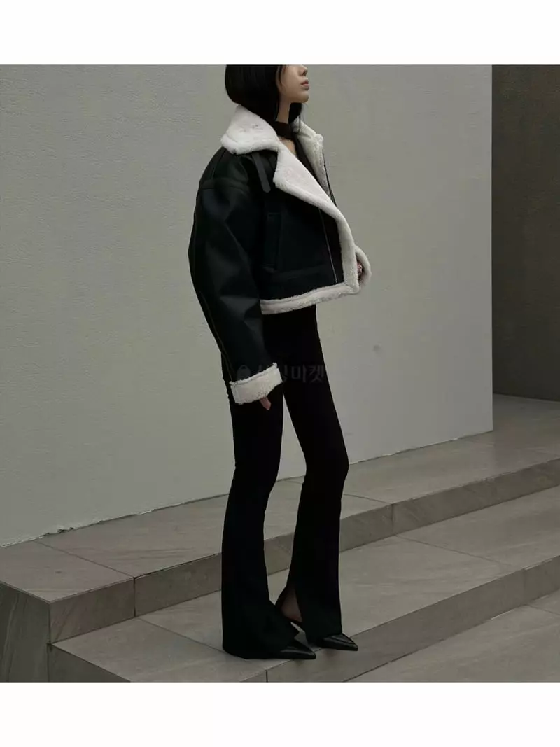 Howl - Korean Women Fashion - #momslook - Fleece Leggings - 4