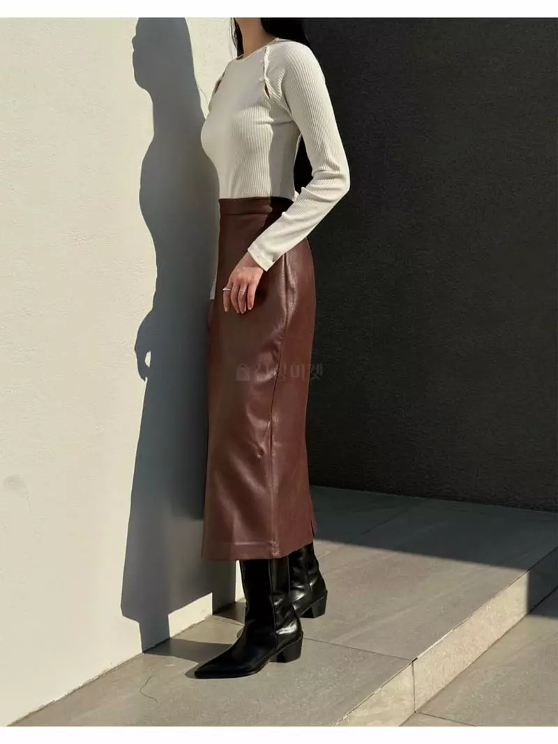 Howl - Korean Women Fashion - #womensfashion - Leather Slit Skirt - 5