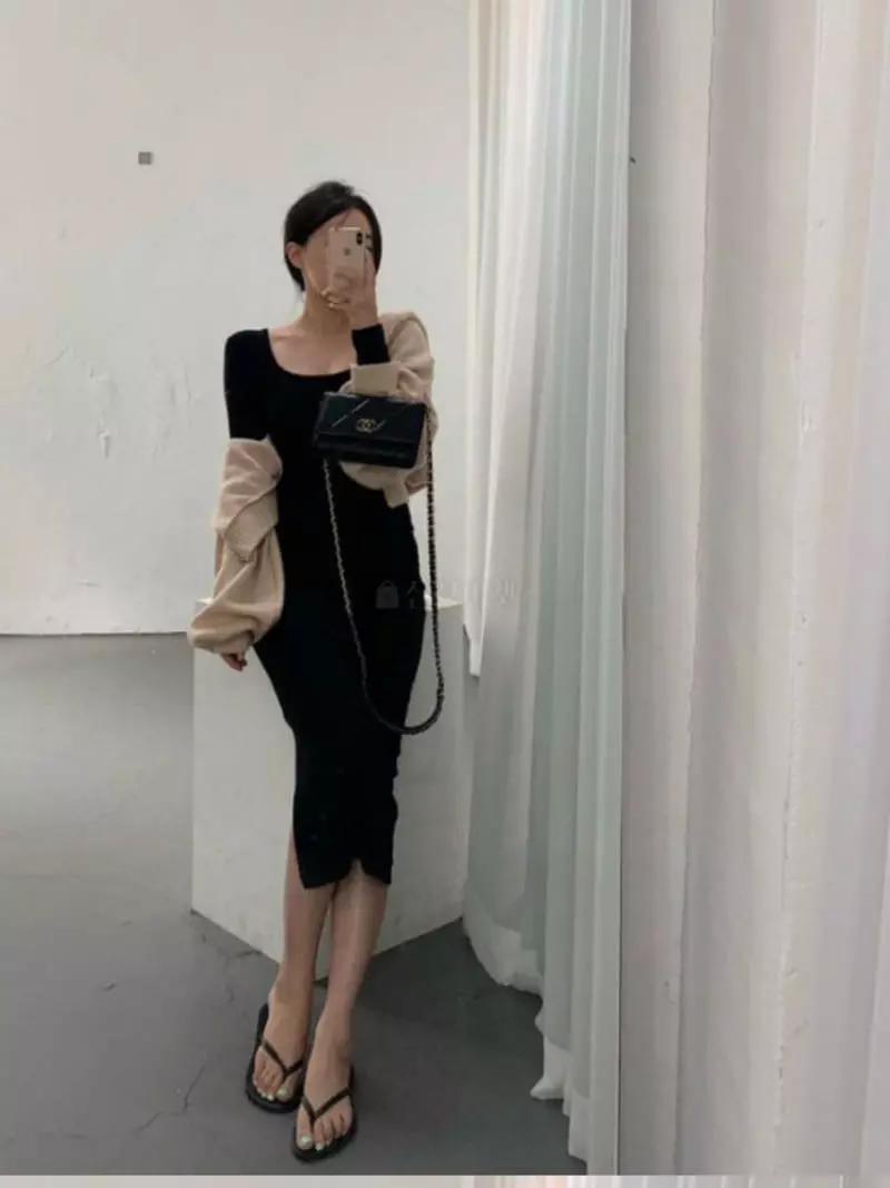 J Bella - Korean Women Fashion - #restrostyle - Coin One-piece - 4