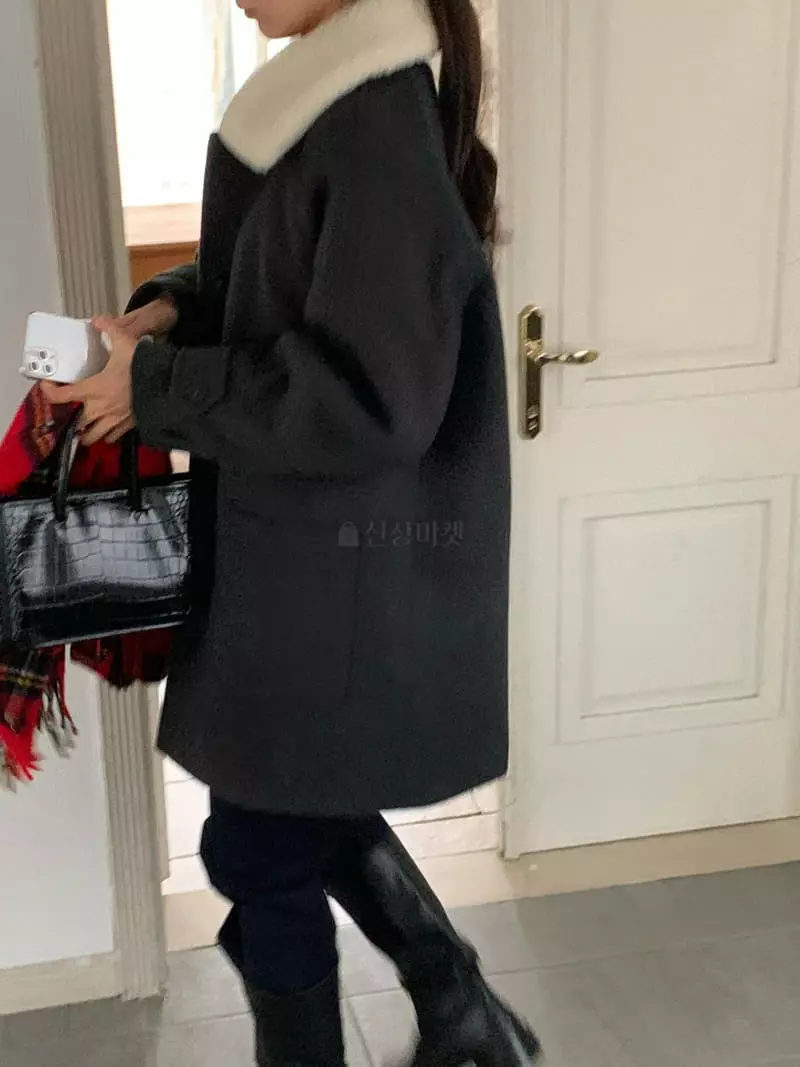 Jinsim - Korean Women Fashion - #vintagekidsstyle - South Half Coat - 4