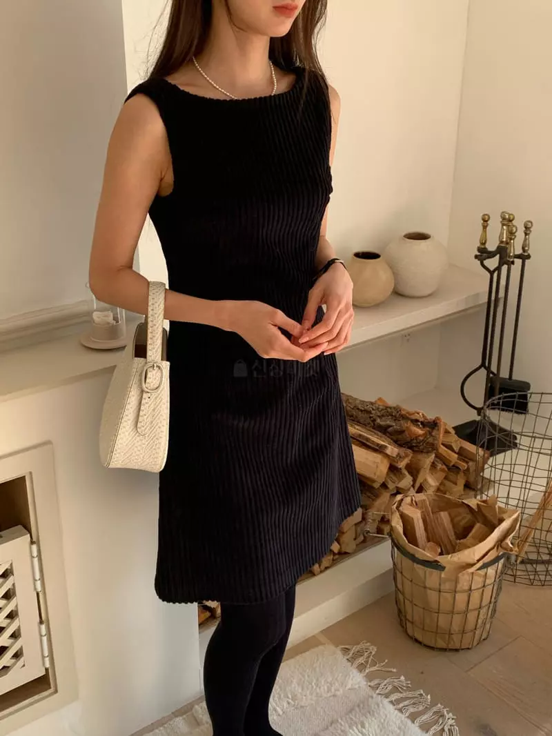 Jinsim - Korean Women Fashion - #restrostyle - Corduroy One-piece - 9