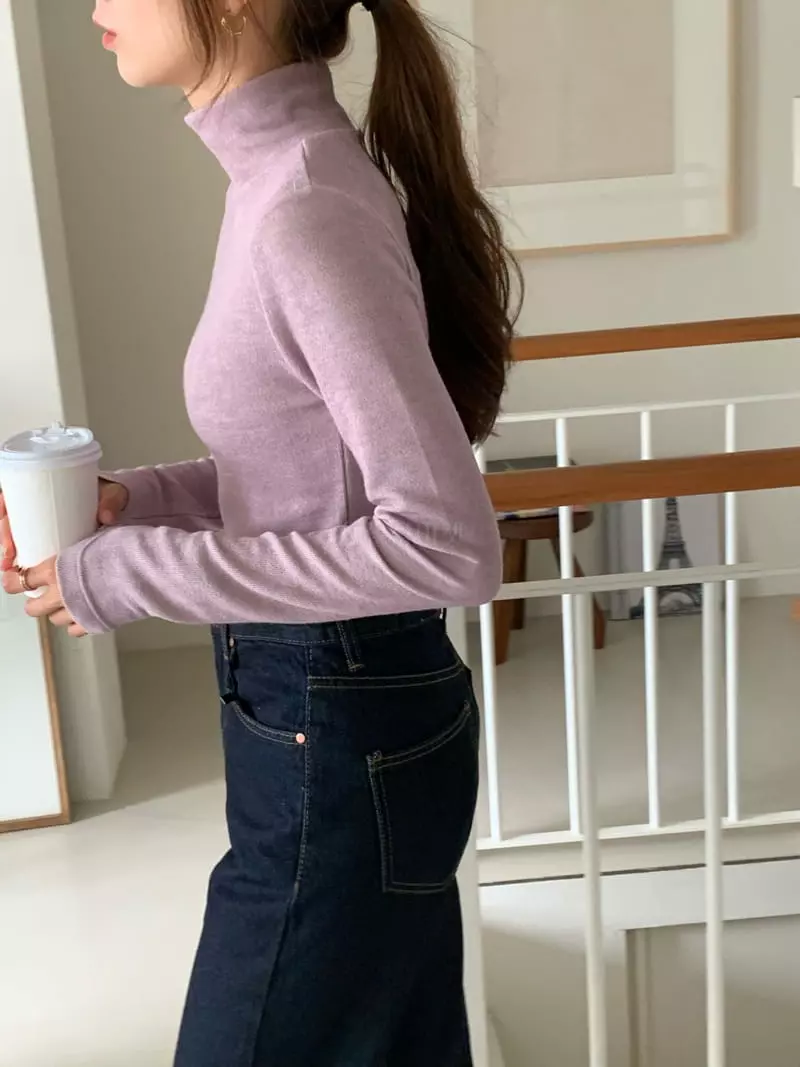Jinsim - Korean Women Fashion - #shopsmall - Lilly Turtleneck Tee - 4