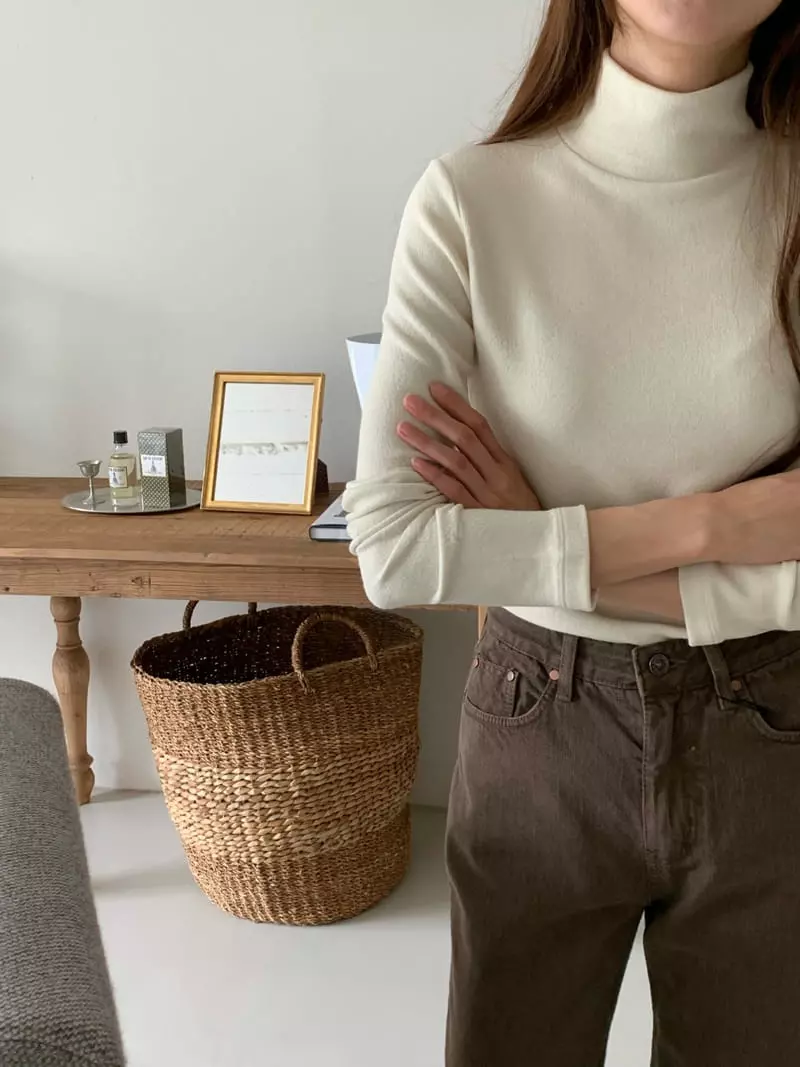 Jinsim - Korean Women Fashion - #womensfashion - Lilly Turtleneck Tee - 9