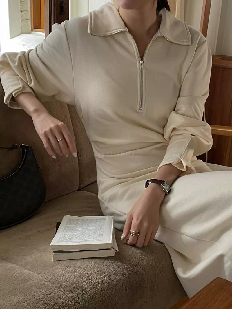 Lefave - Korean Women Fashion - #restrostyle - Collar Fleece One-piece - 7