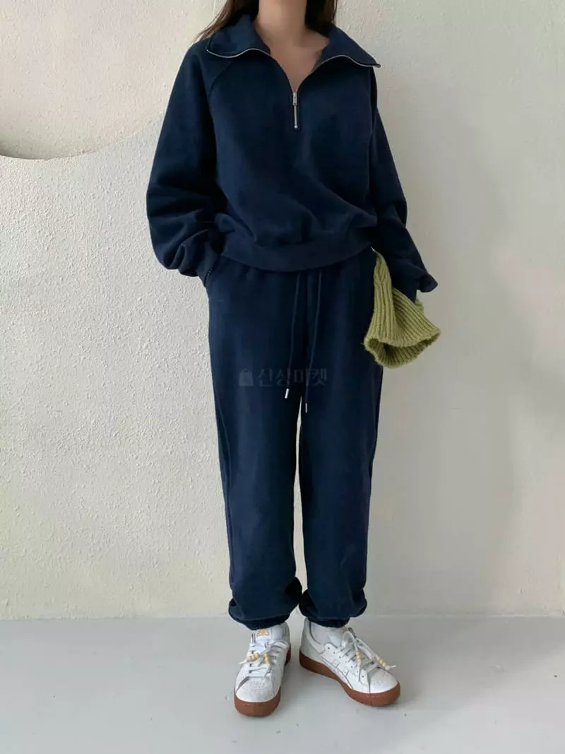 Level - Korean Women Fashion - #momslook - Fran Half Zip-up Sweatshirt - 4