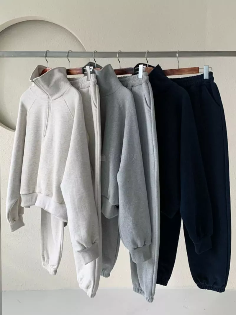 Level - Korean Women Fashion - #vintagekidsstyle - Fran Half Zip-up Sweatshirt - 8