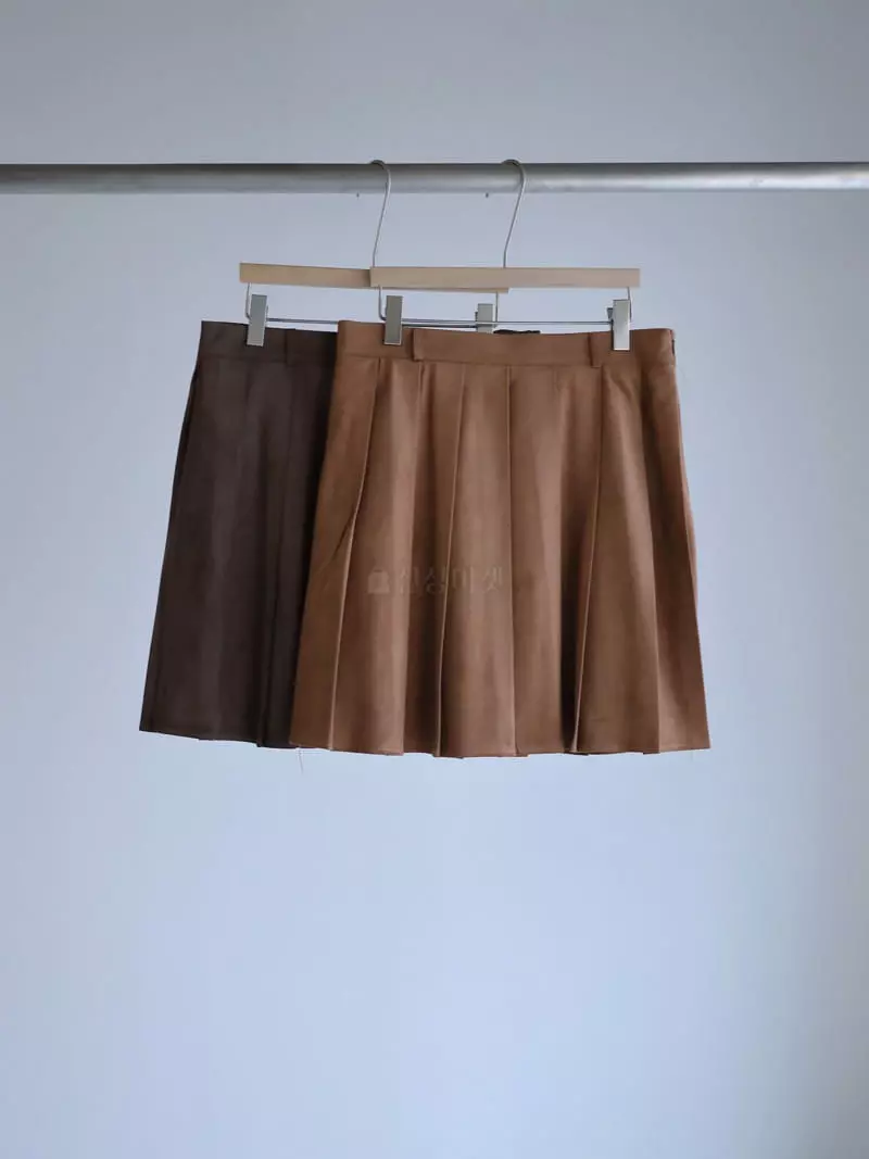 Libre-Cestlavie - Korean Women Fashion - #momslook - Suede Wrinkle Skirt - 7