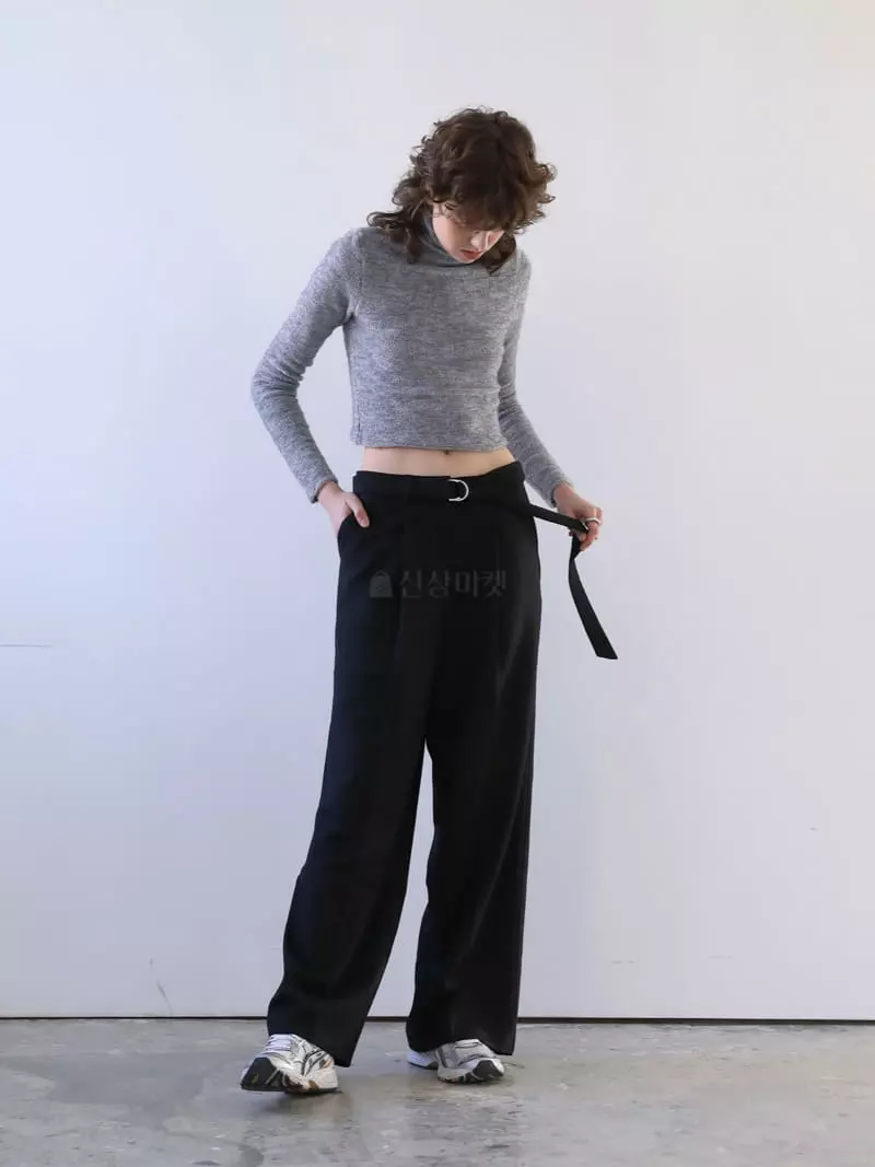 Libre-Cestlavie - Korean Women Fashion - #restrostyle - Poca Turtleneck Tee - 4