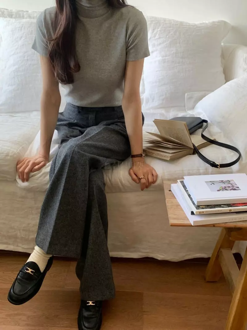 Libre - Korean Women Fashion - #shopsmall - Madeline Turtleneck Tee - 3