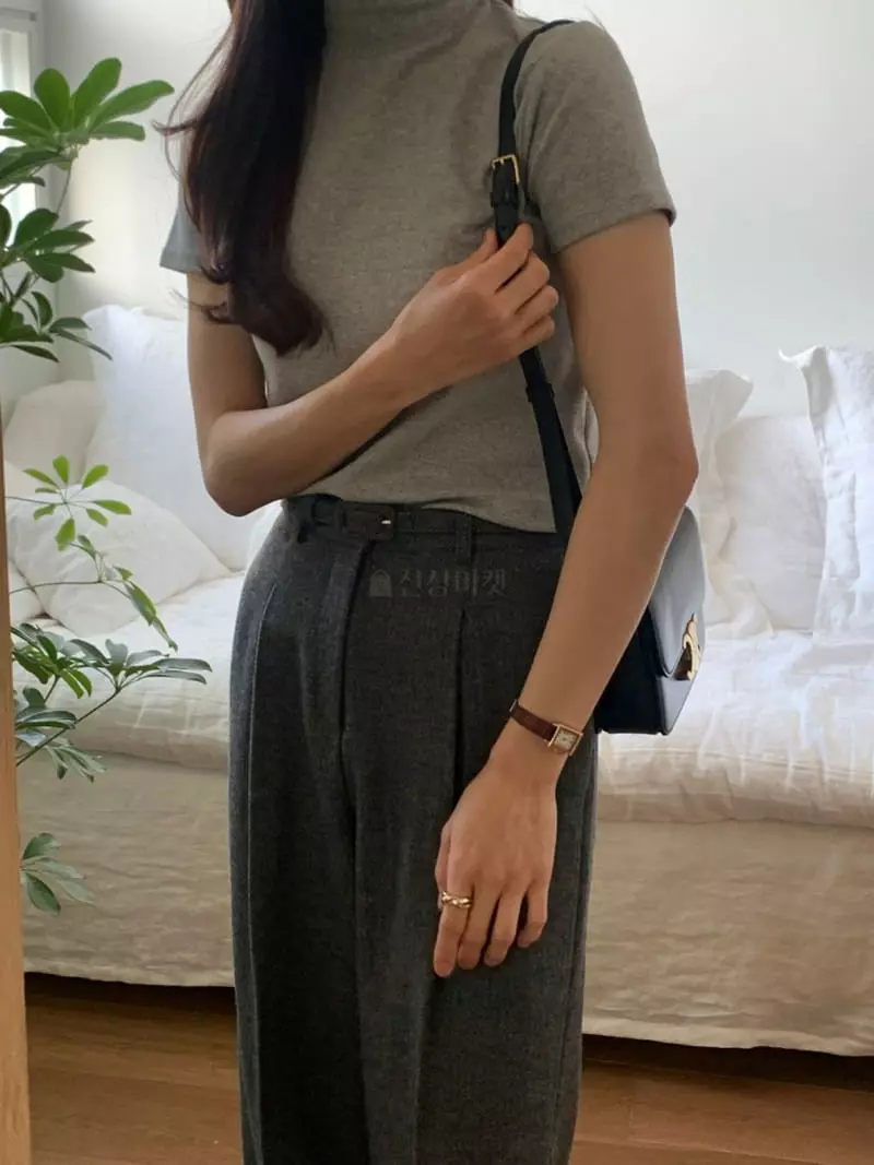 Libre - Korean Women Fashion - #thelittlethings - Madeline Turtleneck Tee - 5