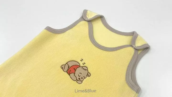 Lime & Blue - Korean Children Fashion - #childofig - Col Col Veloure Sleep Vest - 12