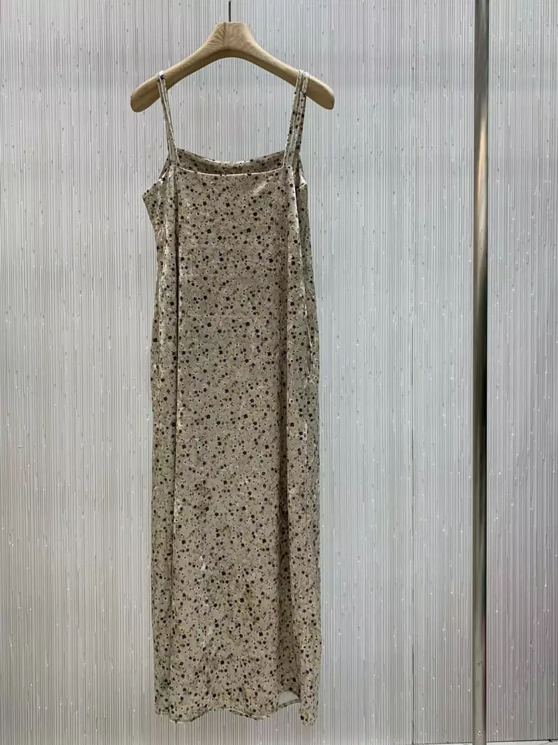 Neroli36 - Korean Women Fashion - #womensfashion - Flower Velvet One-piece - 11