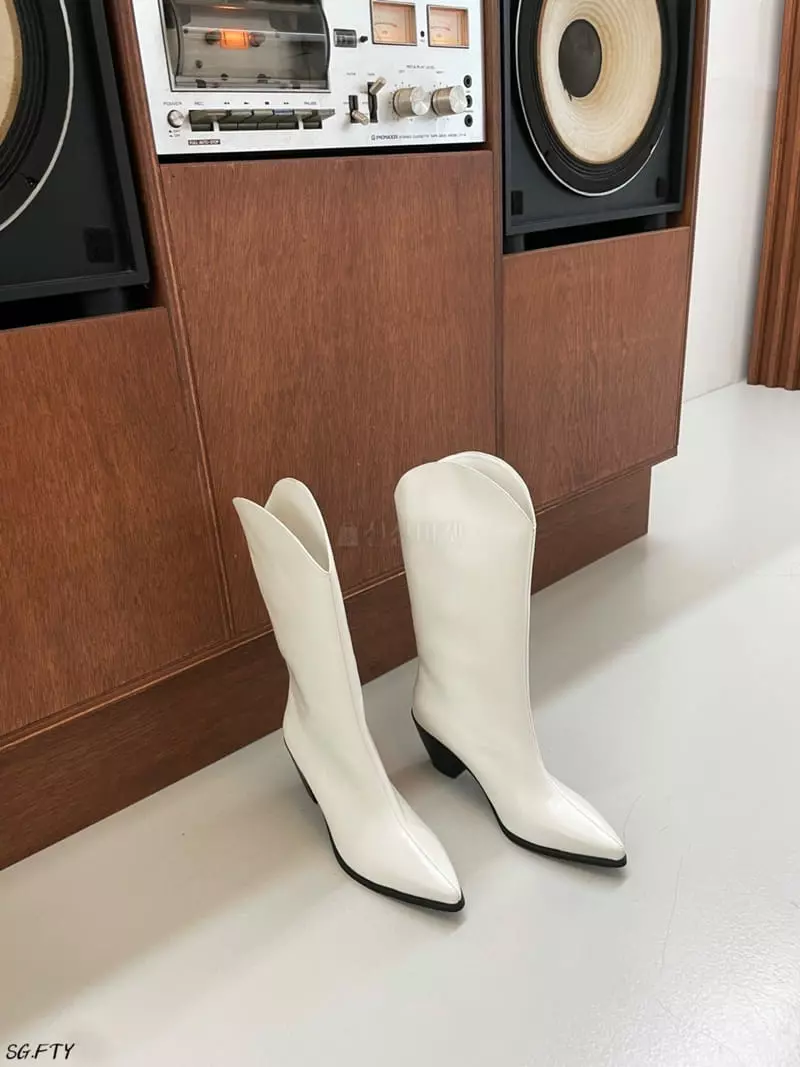 Onandon - Korean Women Fashion - #womensfashion - 8905 Boots - 10