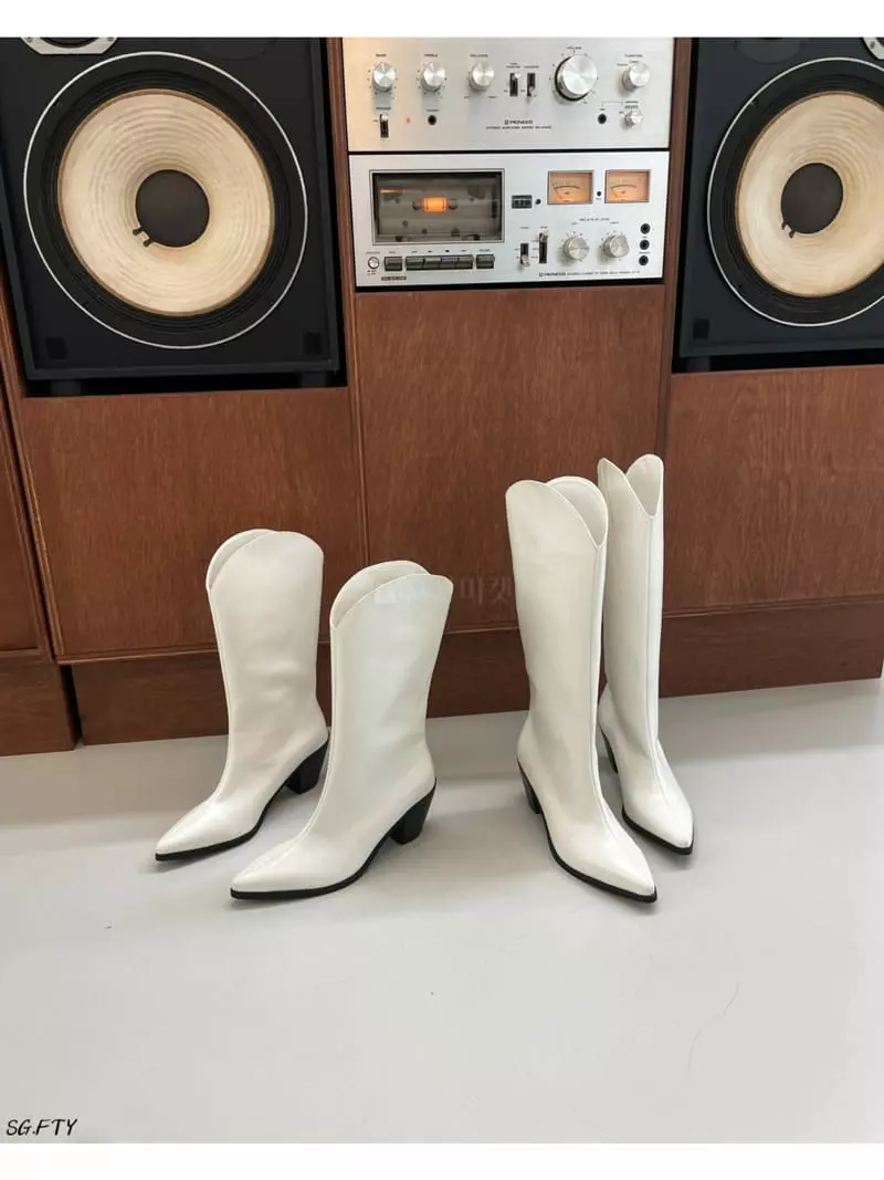 Onandon - Korean Women Fashion - #womensfashion - 8905 Boots - 8