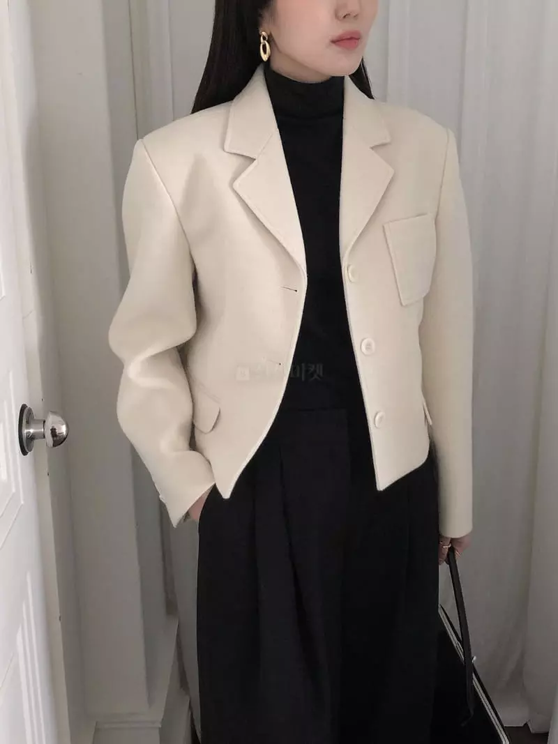 Overclassic - Korean Women Fashion - #momslook - Winter Short Jacket - 7