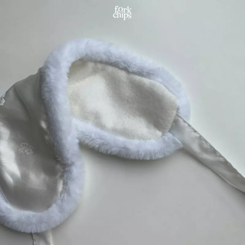 Fork Chips - Korean Baby Fashion - #babyoninstagram - Yang Dan Earmuff - 2