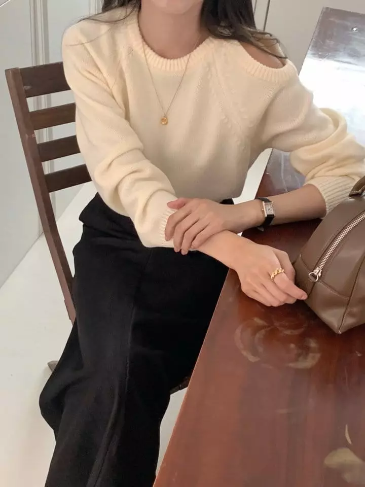 Jeiin - Korean Women Fashion - #thelittlethings - Slit Knit Tee - 6