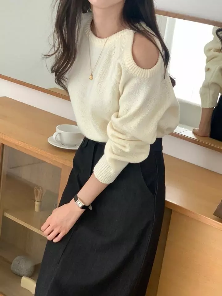 Jeiin - Korean Women Fashion - #womensfashion - Slit Knit Tee - 8